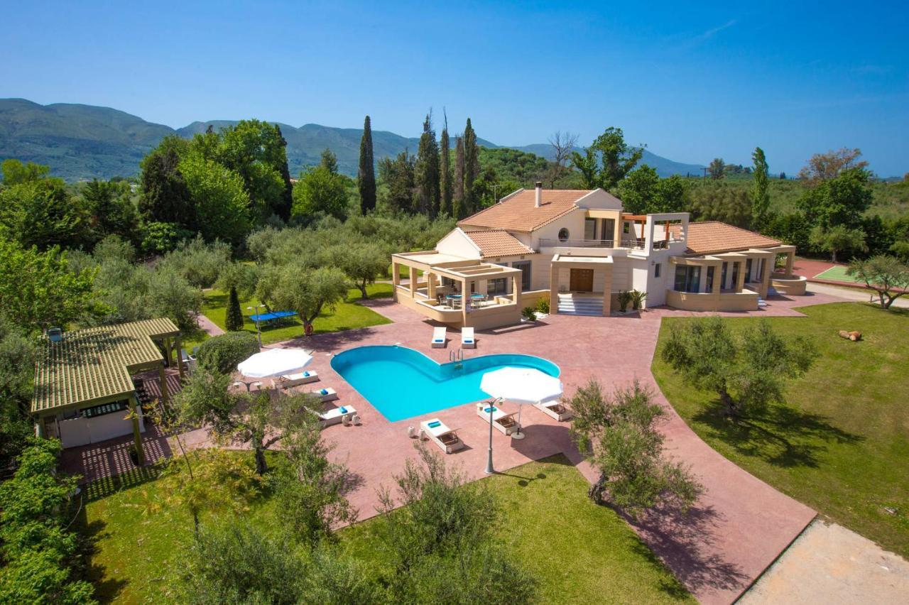 Astarte Villas - Istar Villa With Tennis Court Makhairádhon Екстериор снимка