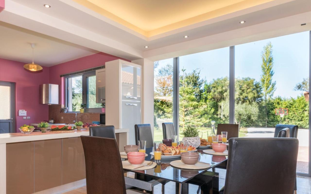 Astarte Villas - Istar Villa With Tennis Court Makhairádhon Екстериор снимка
