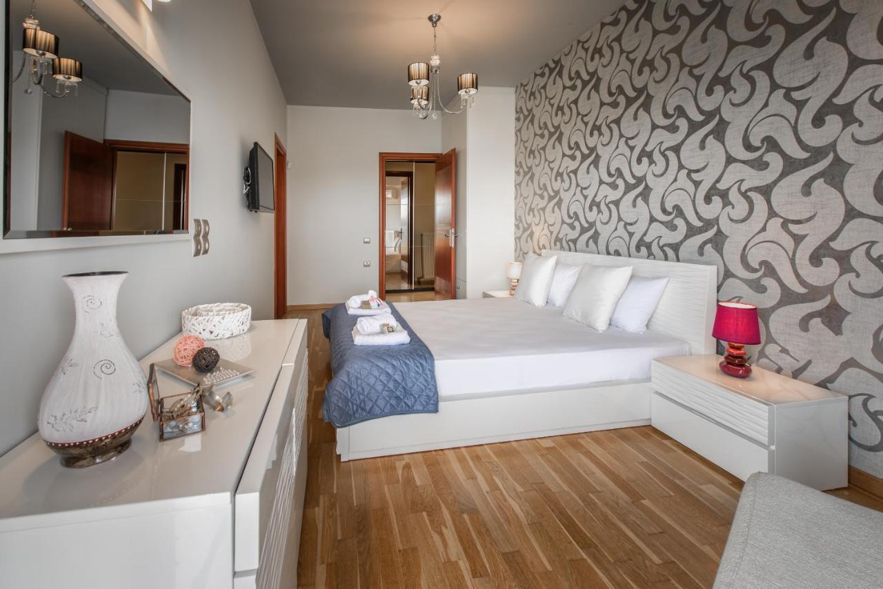 Astarte Villas - Istar Villa With Tennis Court Makhairádhon Екстериор снимка