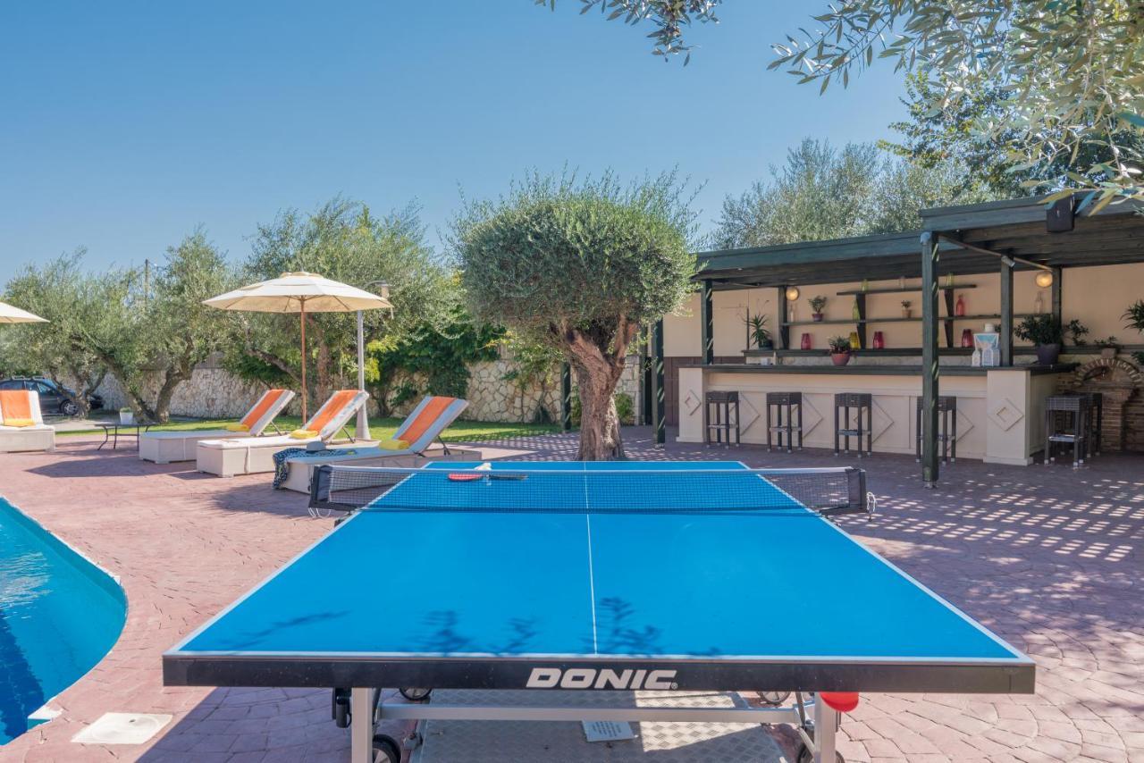 Astarte Villas - Istar Villa With Tennis Court Makhairádhon Екстериор снимка