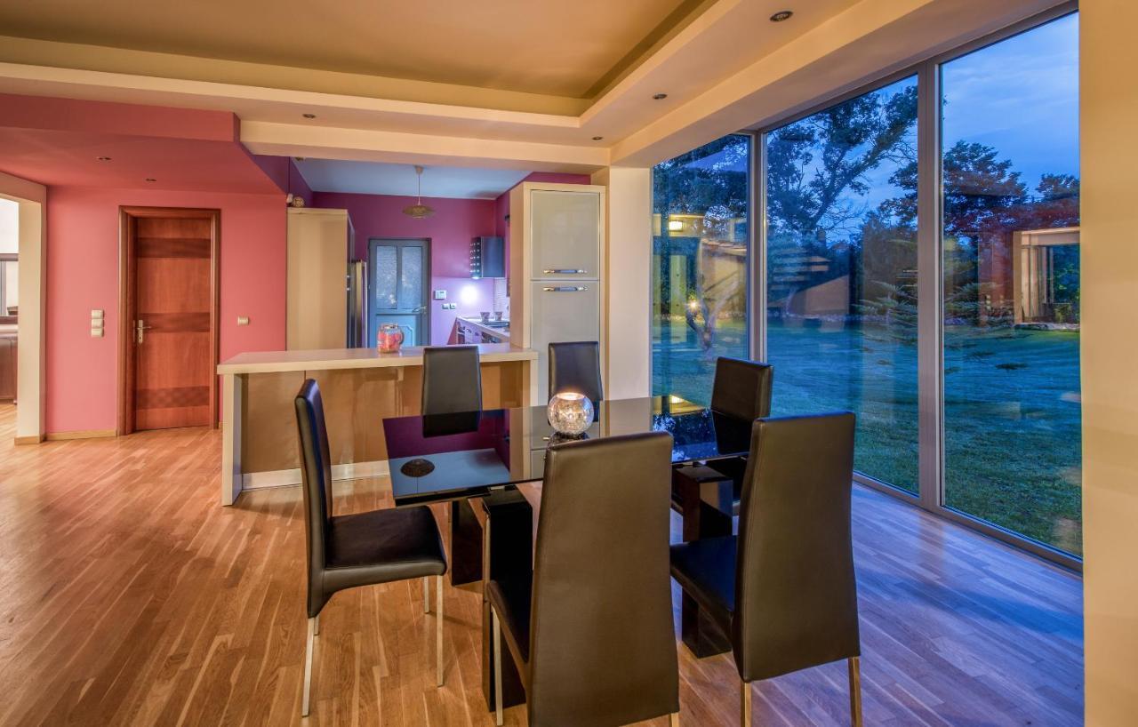 Astarte Villas - Istar Villa With Tennis Court Makhairádhon Екстериор снимка