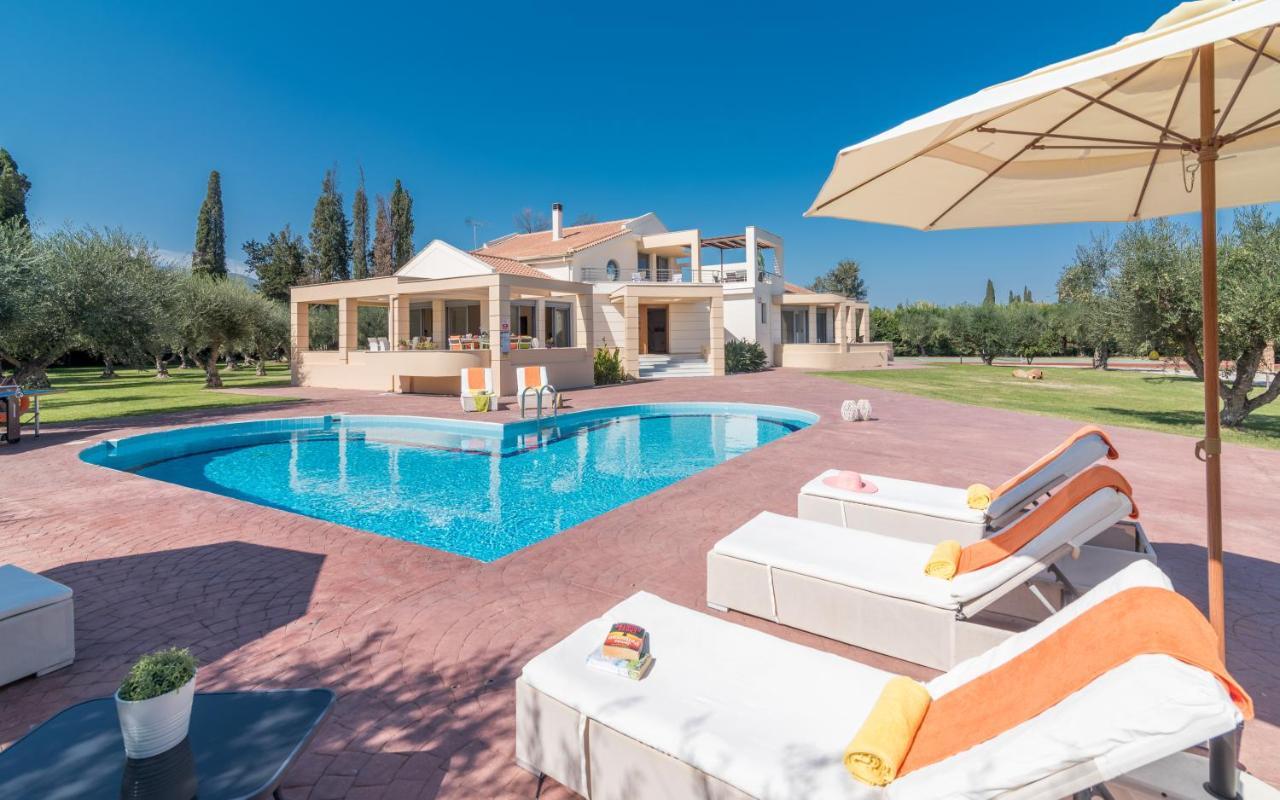 Astarte Villas - Istar Villa With Tennis Court Makhairádhon Екстериор снимка