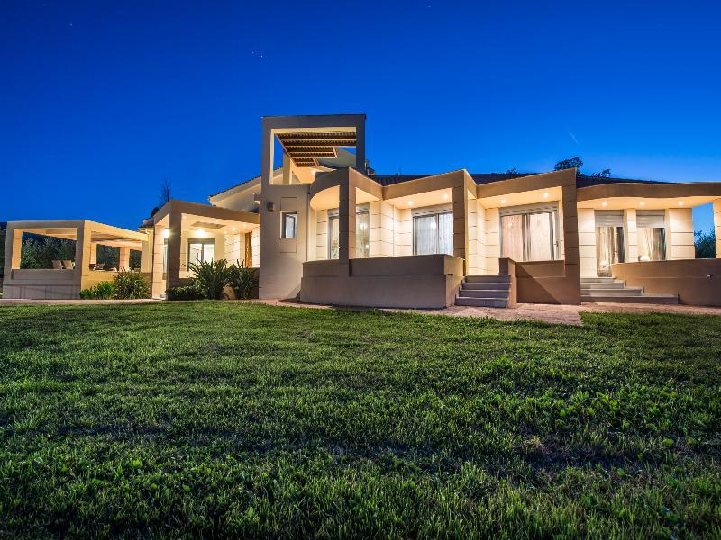 Astarte Villas - Istar Villa With Tennis Court Makhairádhon Екстериор снимка