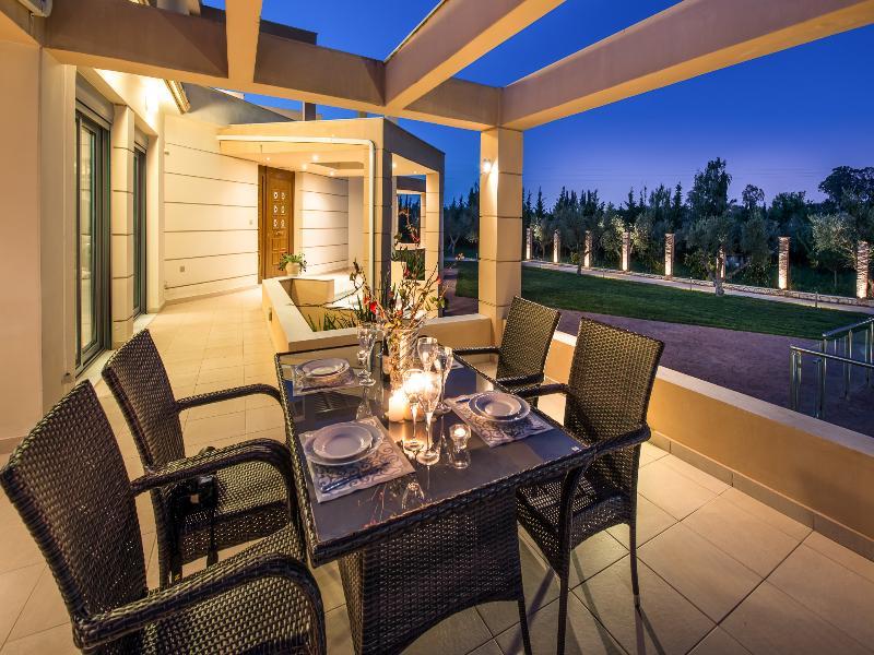 Astarte Villas - Istar Villa With Tennis Court Makhairádhon Екстериор снимка