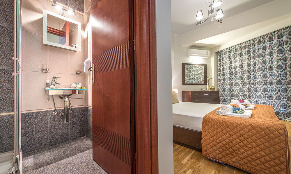 Astarte Villas - Istar Villa With Tennis Court Makhairádhon Екстериор снимка